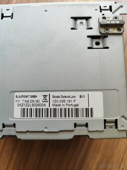 Predám autorádio Škoda Octavia 2 - 3