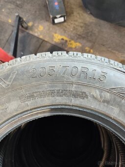 Pneumatiky 205/70 R15 zimné - 3