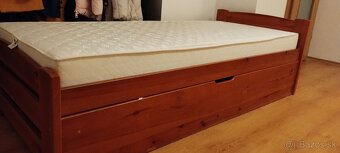 Posteľ z  masívu - 3