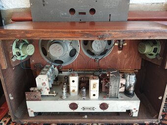 Radia Tesla - 3
