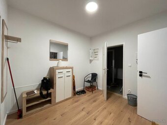 Priestranný 3 izbový apartmán v Modranke - 3