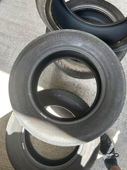 215/60 R16 - 3