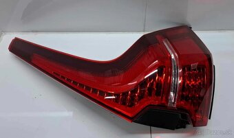 Volvo XC60 II prave zadne svetlo led 31655359 - 3