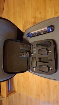 Flajzar Q9-RGB-TX+Flajzar lampa RGB-WRL3 - 3