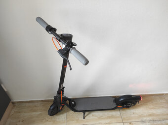 elektricka kolobezka Ninebot F30E - 3