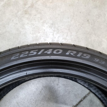 Letné pneumatiky 225/40R19 PIRELLI RSC DOT2221 - 3