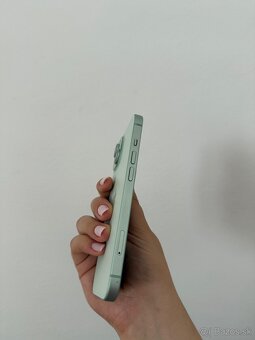 Iphone 15 - 3