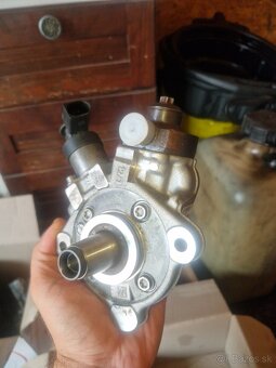 Predám vstrekovacie čerpadlo BMW N47 motor - 3