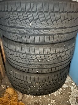 225/45 r17 zimne - 3