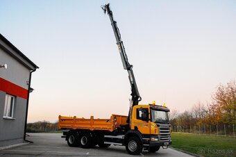 SCANIA P380 6X4 SKLÁPAČ / VYKLÁPAČ + HYDRAULICKÁ RUKA EURO4 - 3