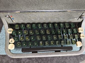 RETRO pisaci stroj ZETA - 3