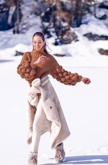 Dámsky svetrík - 3