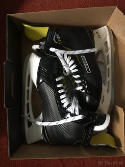 Korcule BAUER SUPREME S25 / cislo 11 - 3