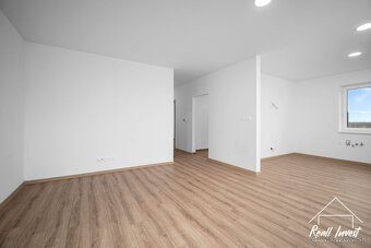 4-izbový rodinný dom na predaj v Cíferi - časť Karlov Dvor - 3