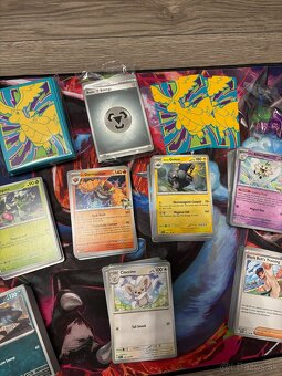 Pokémon karty Journey Together - 3