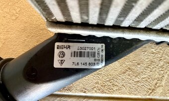 Chladič plniaceho vzduchu pre VW Touareg, Audi Q7, atď. - 3
