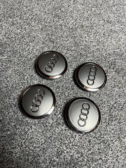 Predám stredové pukličky kolies s logom AUDI - 3