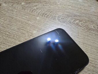Iphone 13 mini 128gb plnefunkcny ma len skrabanceky na displ - 3