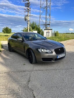 Jaguar XF 3.0D 177kw V6 - 3