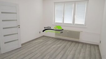 Na predaj trojizbový byt Senica – komplet rekonštrukcia - 3