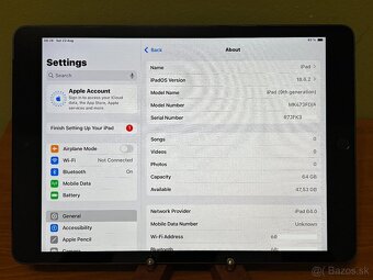 iPad (9th gen) Cellular 64GB Space Grey - 3