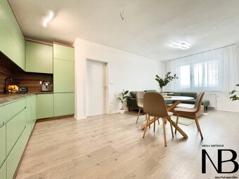 Na predaj štýlový 2-izbový byt s loggiou a parkovaním – TN,  - 3