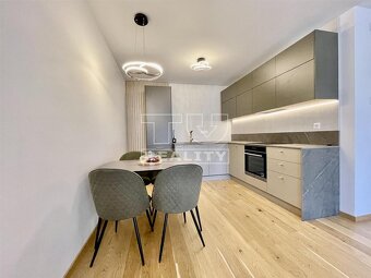 2-IZBOVÝ BYT,RUŽINOV-NIVY,PROJEKT-ZWIRN 3,BALKÓN,PARKING... - 3