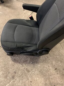 Predám šoferovú sedačku Mercedes-Vito - 3