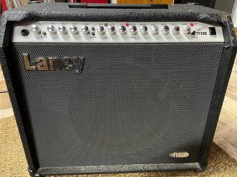 LANEY TF200 - 3