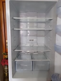 Kombinovaná chladnička s mrazničkou - 3