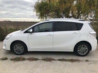 TOYOTA VERSO - 3