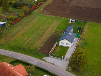Na predaj slnečný pozemok v Kvačanoch - 3