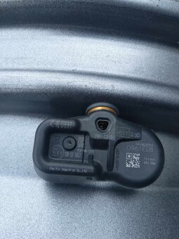 15" sada TOYOTA YARIS,SUZUKI + TPMS + zimné pneu. - 3