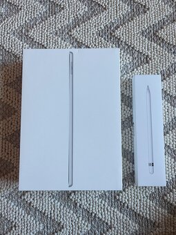 Apple iPad 10.2 (2021) Wi-Fi 64GB - Silver - 3