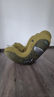 Cybex autosedacka + isofix otocna zakladna - 3