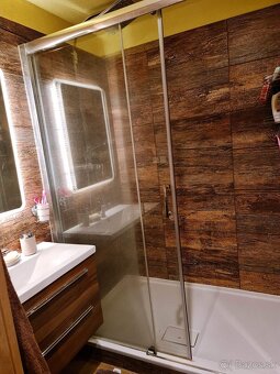 REZERVOVANÝ - 2 IZBOVÝ BYT s 2 LOGGIAMI na PRENÁJOM - 3