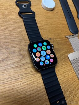 Apple Watch 4 44mm - 3