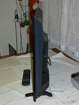 Predám poškodený televízor SENCOR 32" (81cm) + DVD - 3