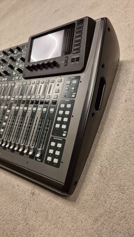 Behringer X32 compact - 3