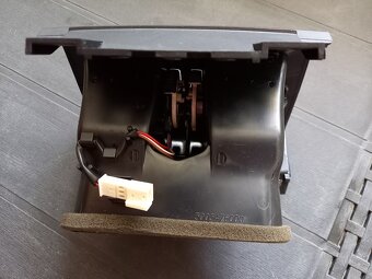 BMW X3 F25 zadný výduch stredný panel - 3