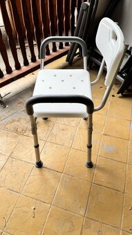 Stolička do sprchy pre seniorov - 3
