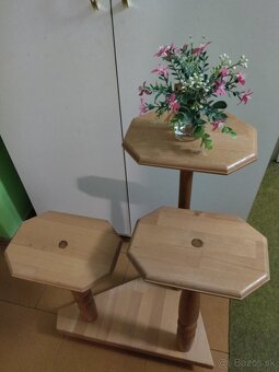 Masív stojan na kvety - 3