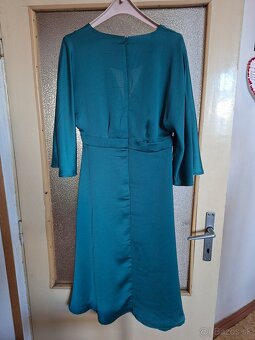 Saténové šaty Bodyflirt - 3