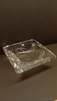 Popolník zo skla - 3