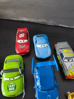 Kovové autíčka z rozprávky Cars - 3