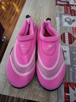 Dievčenské topánky do mora - 3