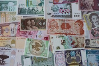 Unc bankovky 114 kusov mix - 3