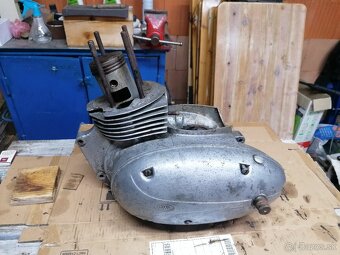 Motor jawa 250/353 kývačka - 3