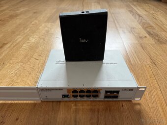 MikroTik CRS112-8P-4S ++ MikroTik HAP AC2 - 3