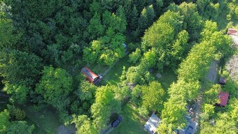 Ponúkame na predaj chatu s 905 m2 pozemkom - 3